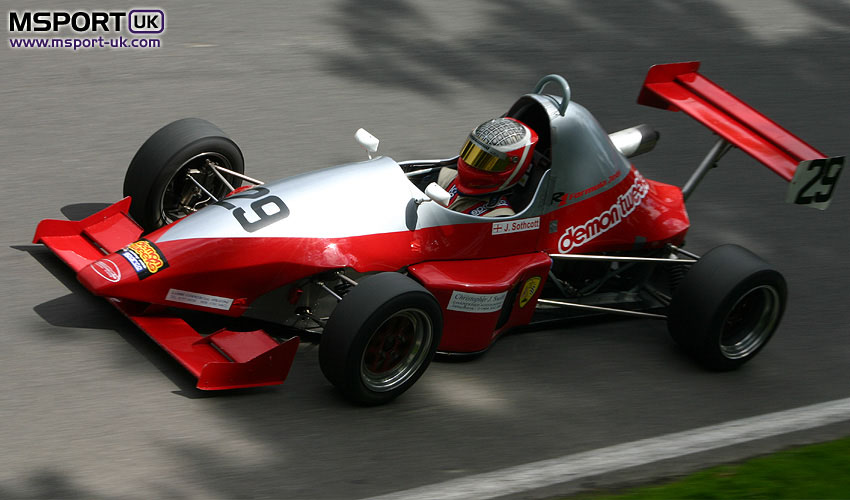 Loading Image 00628...