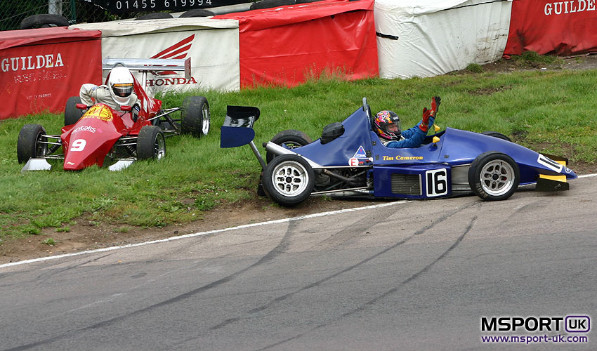 Loading Image 00928...