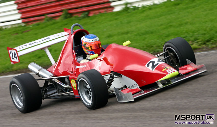 Loading Image 00922...