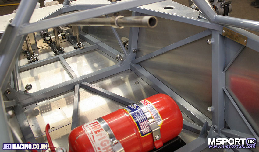 Loading : Mk.4 JEDI CHASSIS AT BUILD STAGE - FOOTWELL WITH FIRE EXTINGUISHER...