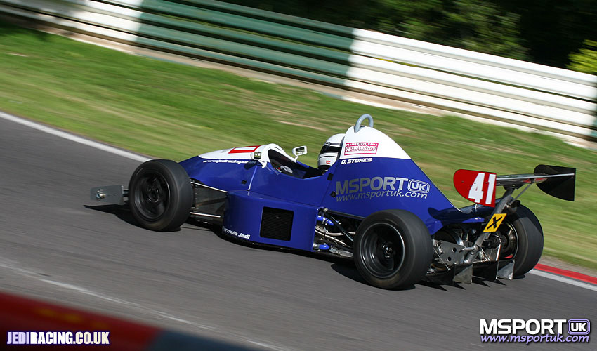 Loading : TESTING THE MSPORTUK Mk.4 JEDI AT CADWELL PARK...