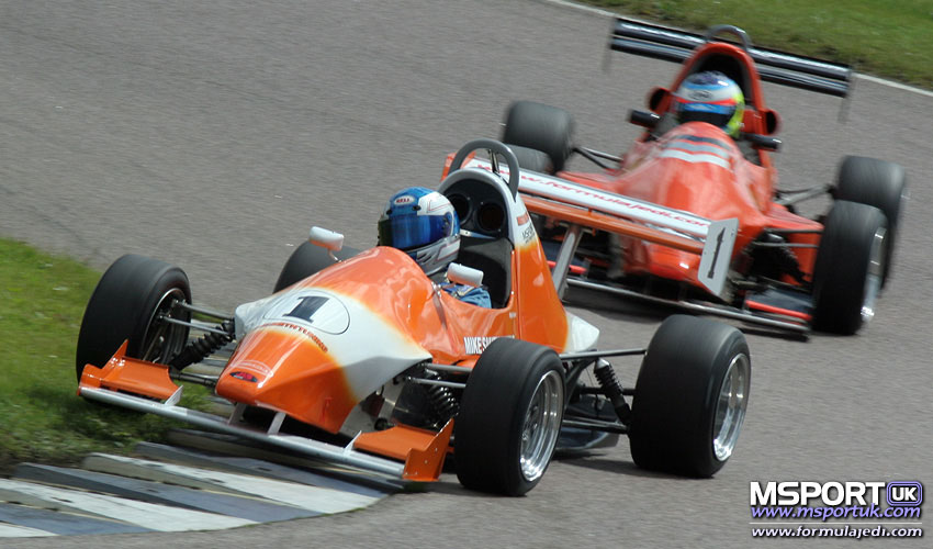 Loading Image 02970...