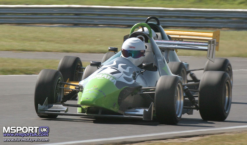 Loading Image 03103...