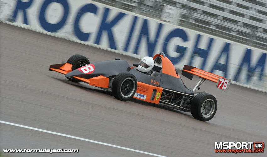 Loading Image 04751...